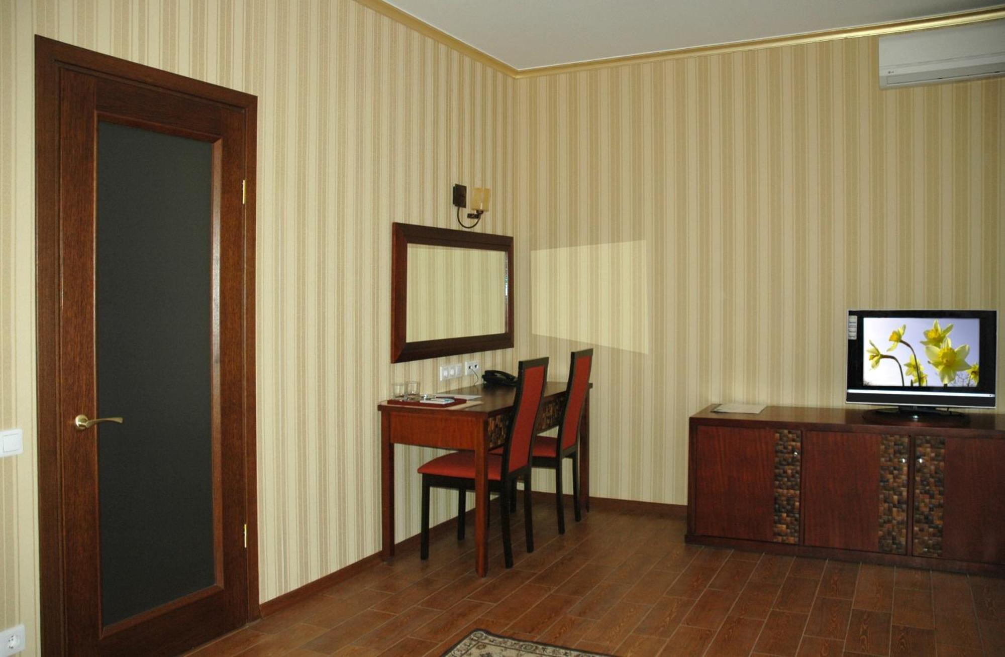 Villa Panama Одеса Екстериор снимка