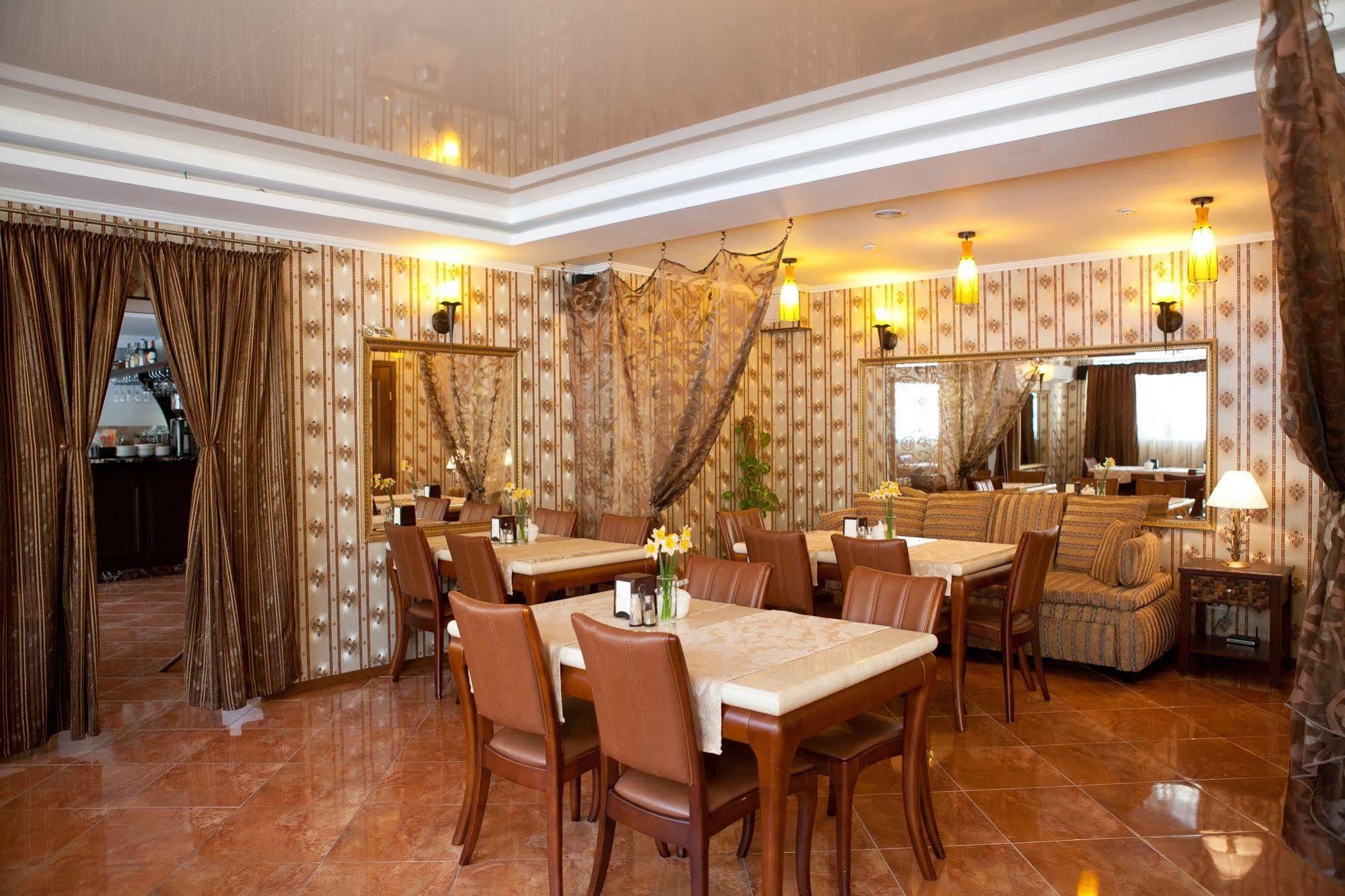 Villa Panama Одеса Екстериор снимка