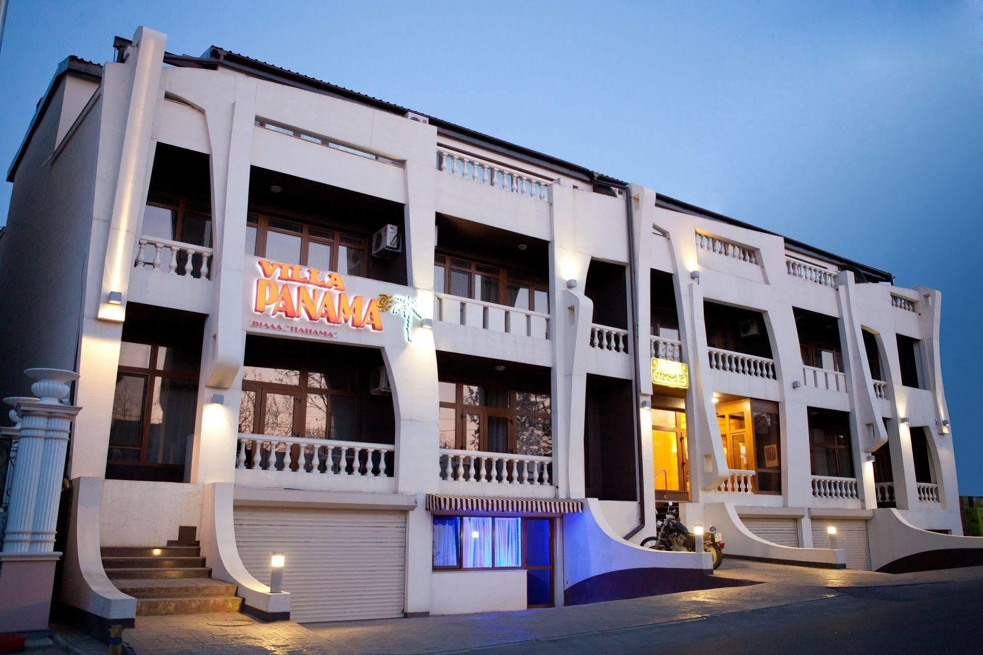 Villa Panama Одеса Екстериор снимка